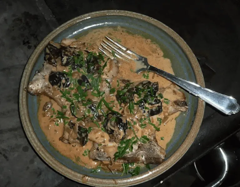 Côtes de Porc aux Pruneaux