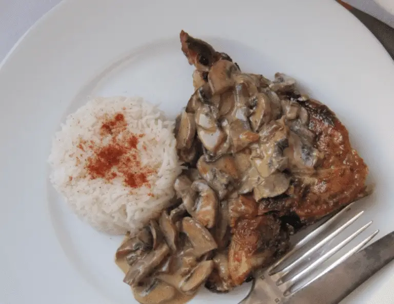 Côtes de Veau à la Crème et Champignons