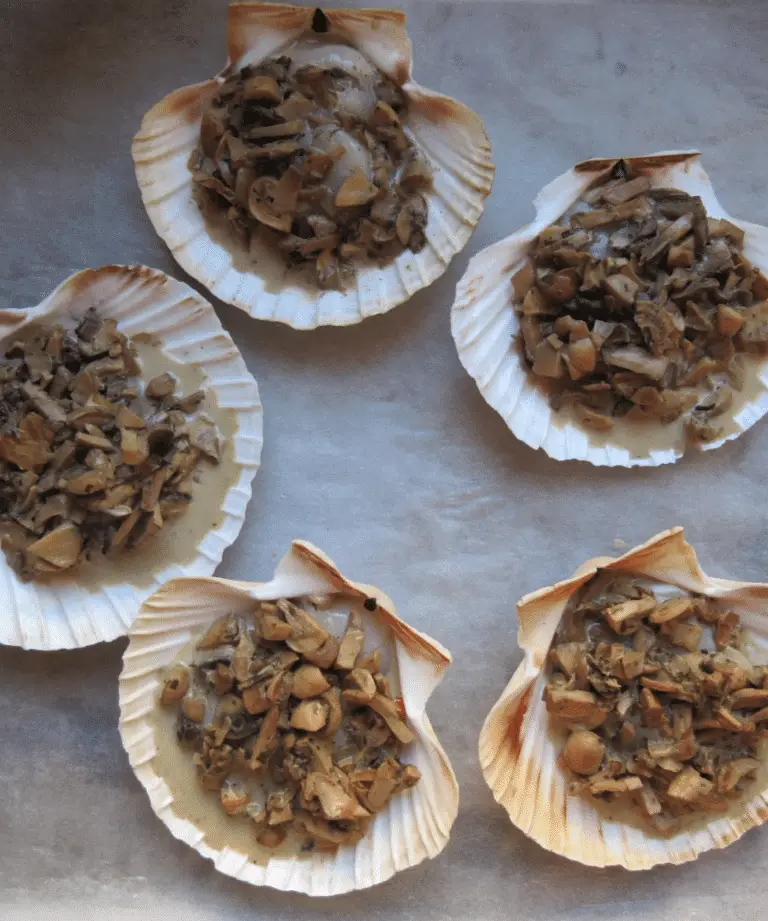 Coquilles Saint-Jacques à la Duxelles