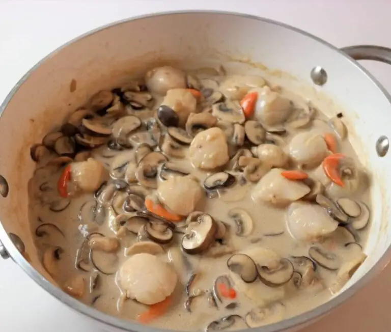 Blanquette de Saint-Jacques aux Champignons : Une Symphonie de Saveurs