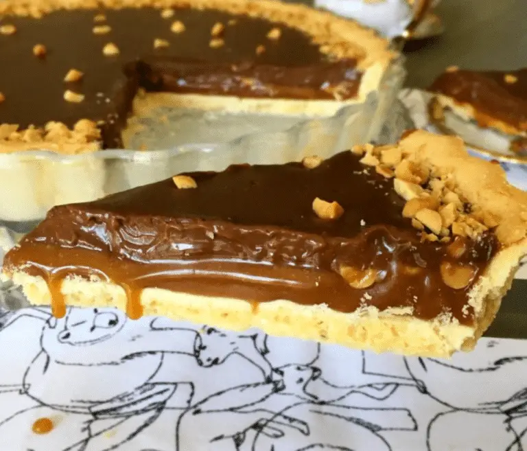 Tarte Exquise au Chocolat avec Cacahuètes et Caramel au Beurre Salé
