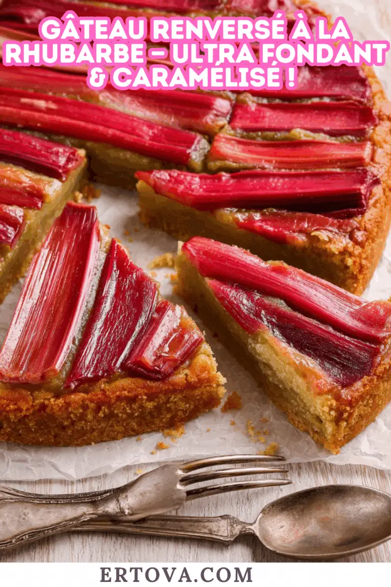 Gâteau renversé à la rhubarbe