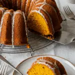 Coffee cake au potimarron crumble glaçage blanc automne