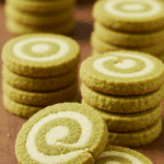 Sablés spirales pistache bicolores motif parfait élégants