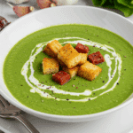 Soupe blettes dés chorizo crémeuse bol rustique garniture croustillante