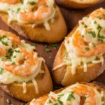 Pain à l'ail gratiné aux crevettes fromage fondu doré spécial Noël