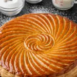 Galette Rois frangipane Cyril Lignac brillante caramélisée professionnelle