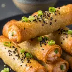 Cigares croustillants crevettes ail dorés élégants sophistiqués raffinés